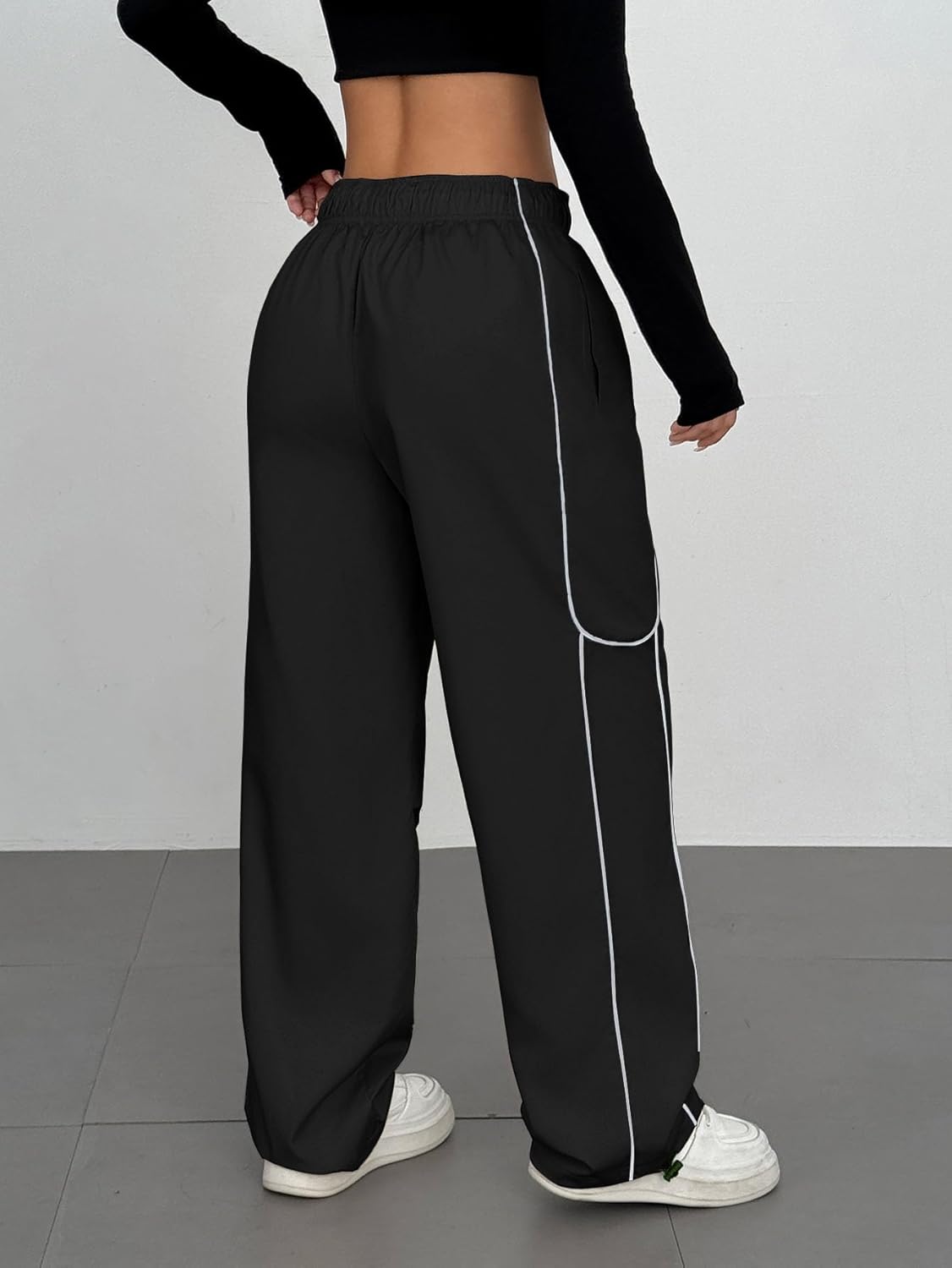 ZAFUL Womens Parachute Sweatpants Y2K Design with Pockets Unique Streetwear for Women