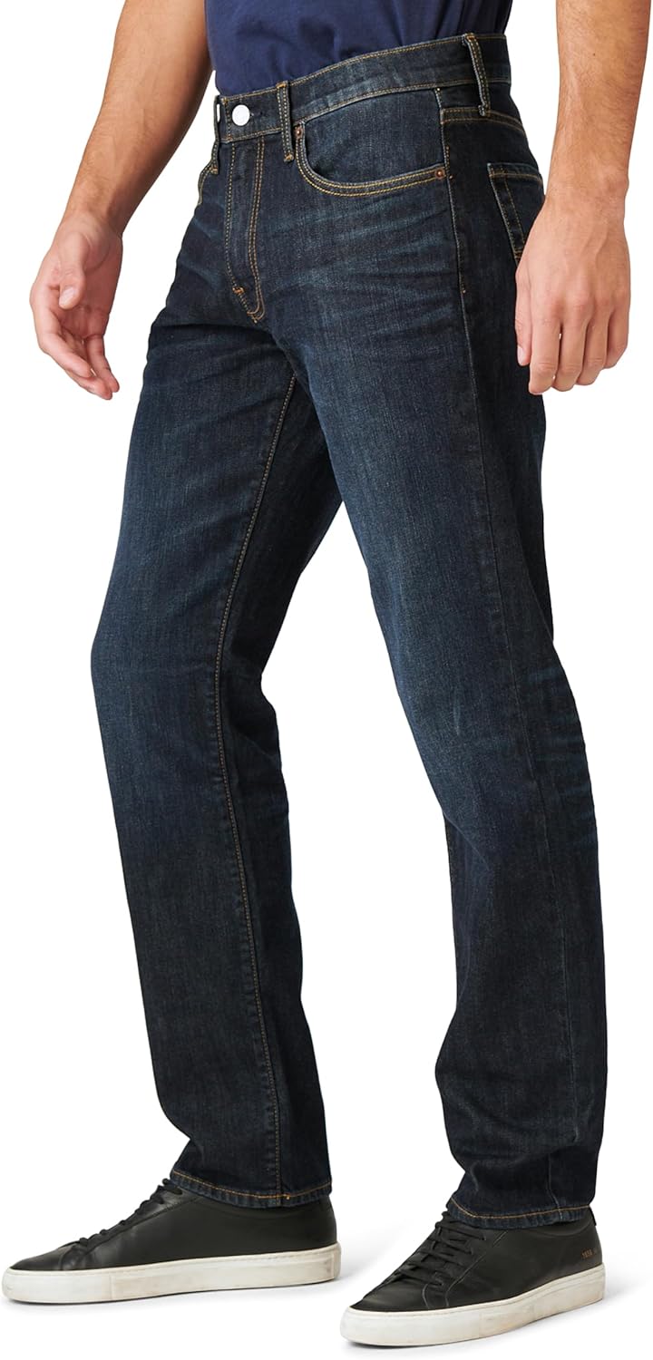 Comfortable Timeless 221 Straight Jean